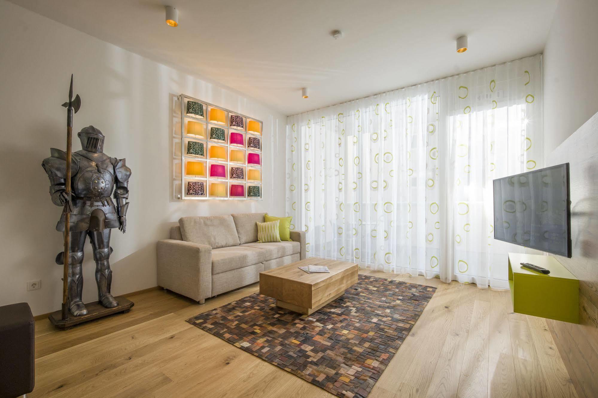 Private Living Apartments Kufstein Buitenkant foto